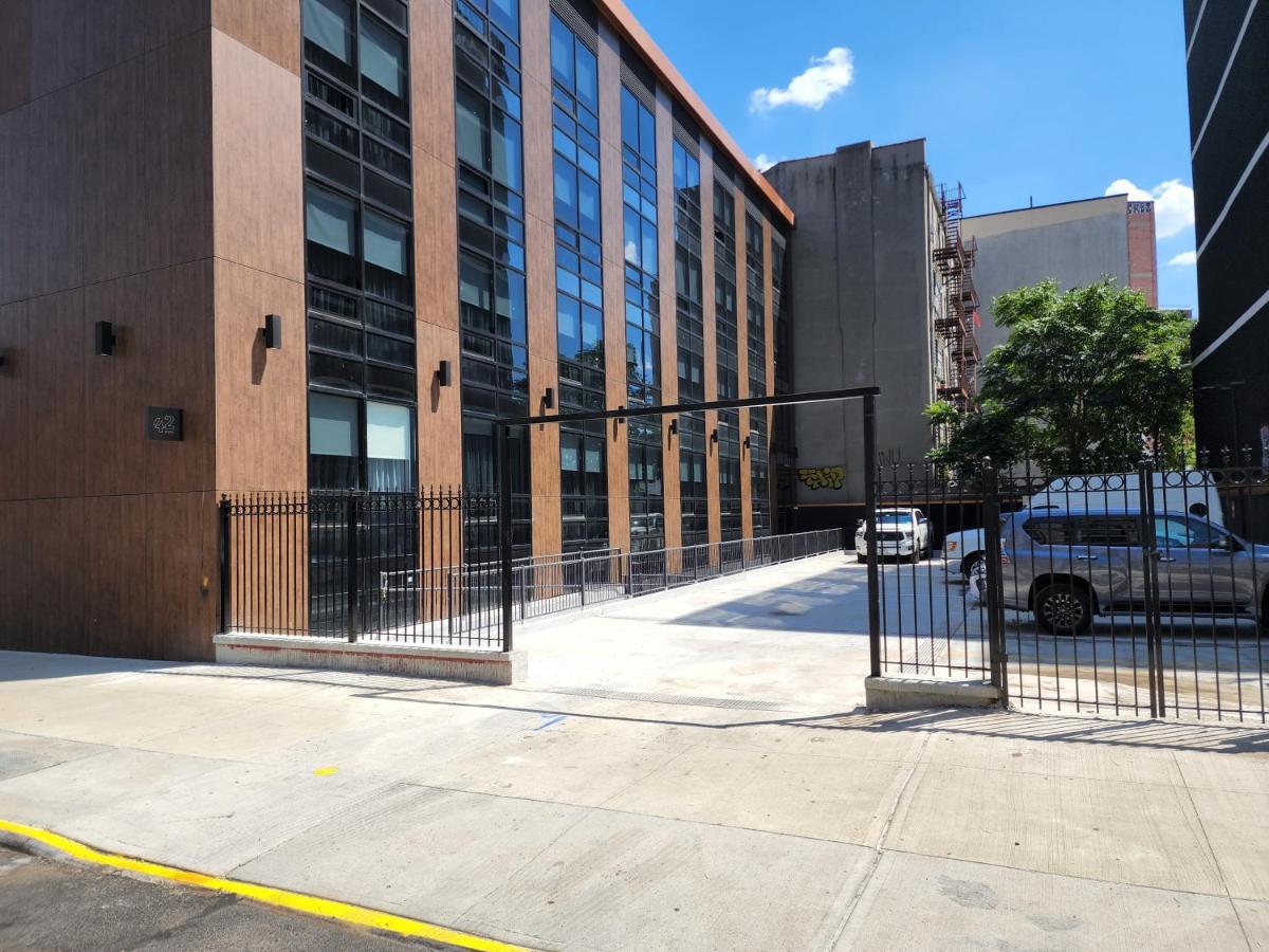 42 Hotel Williamsburg New York Exterior photo